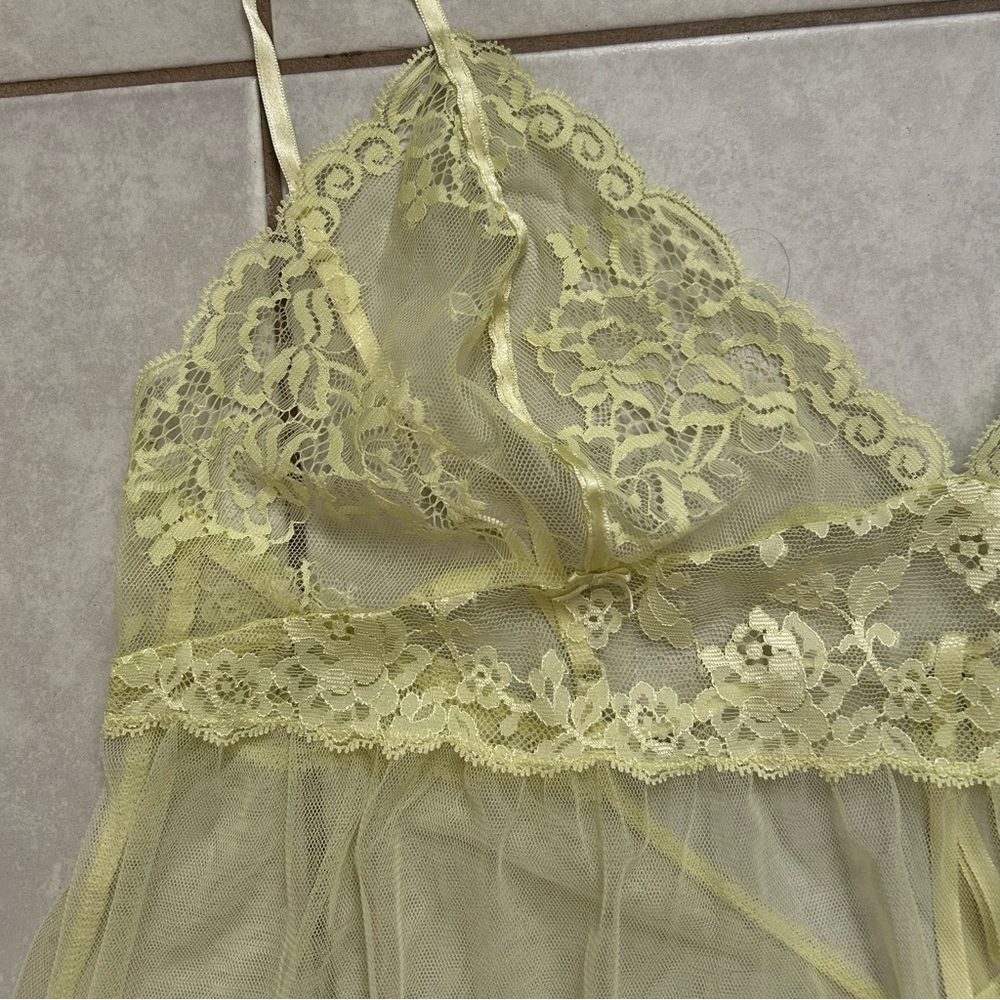 Victoria Secret Yellow Babydoll Lingerie Medium - Picture 3 of 9